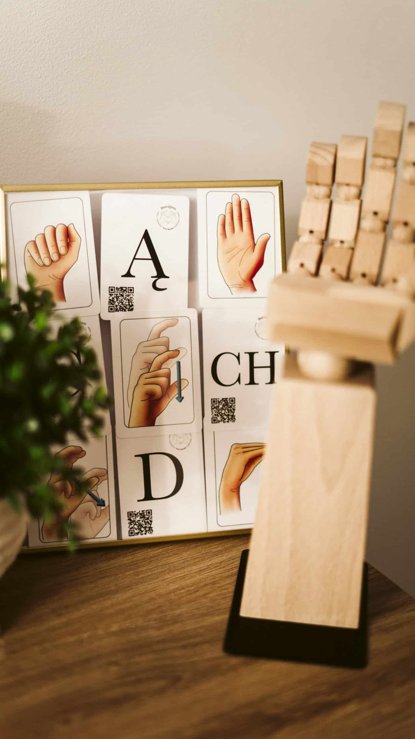 materiały dydaktyczne do nauki języka migowego